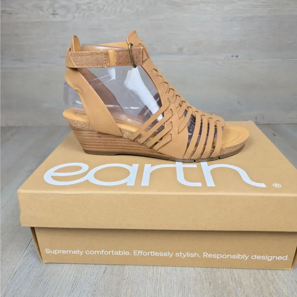 Earth Hattie3 Women's Wedge Sandal Size 8 NEW